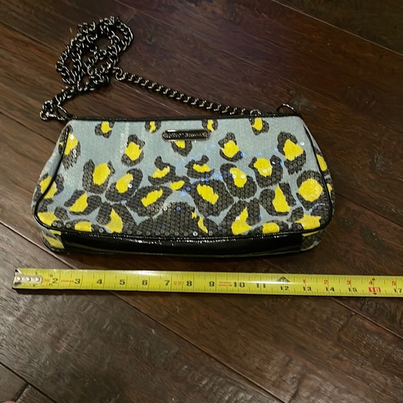 Gorgeous Betsey Johnson Sky Blue / Pale Yellow Sequined Bag - Picture 10 of 12